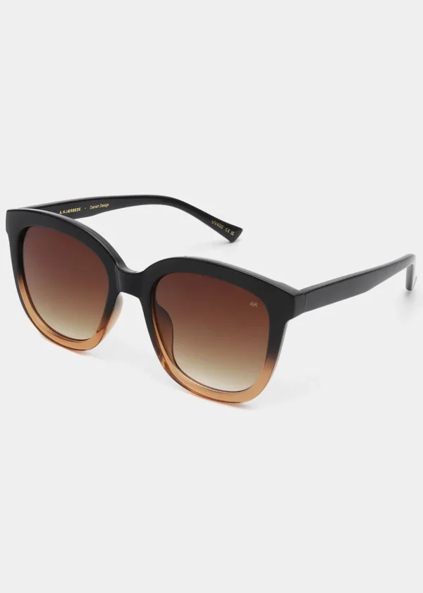 A. Kjaerbede Billy Sunglasses - Black / Brown | Glasses