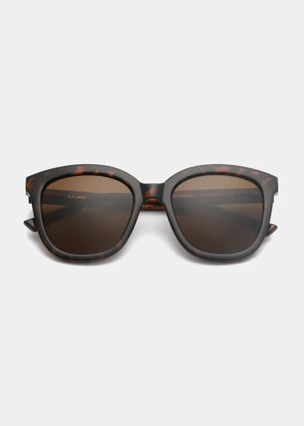 A. Kjaerbede Billy Sunglasses - Demi Tortoise | Glasses