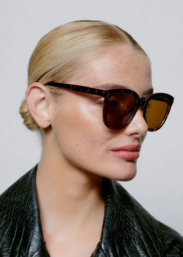 A. Kjaerbede Billy Sunglasses - Demi Tortoise | Glasses