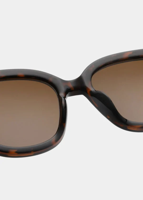 A. Kjaerbede Billy Sunglasses - Demi Tortoise | Glasses