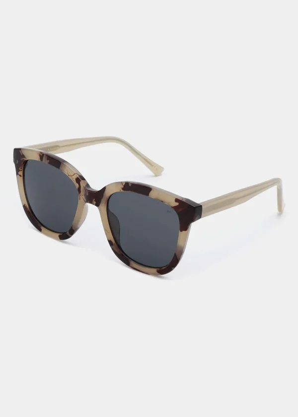 A. Kjaerbede Billy Sunglasses - Hornet | Glasses