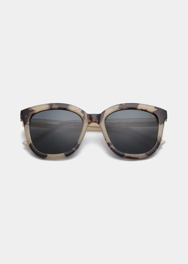 A. Kjaerbede Billy Sunglasses - Hornet | Glasses
