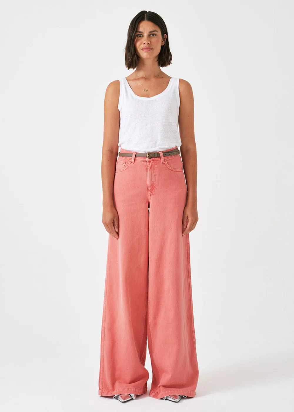 dear_bay_jean__mineral_re_0.webp Seventy + Mochi Dear Bay Jean - Mineral Red | Jeans