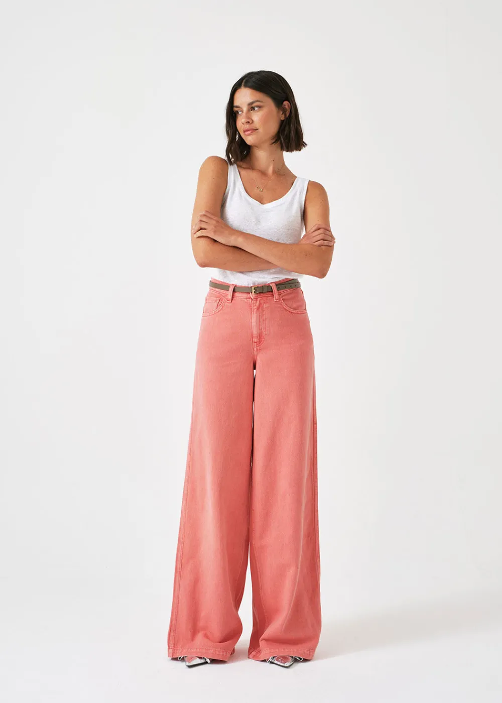 dear_bay_jean__mineral_re_2.webp Seventy + Mochi Dear Bay Jean - Mineral Red | Jeans