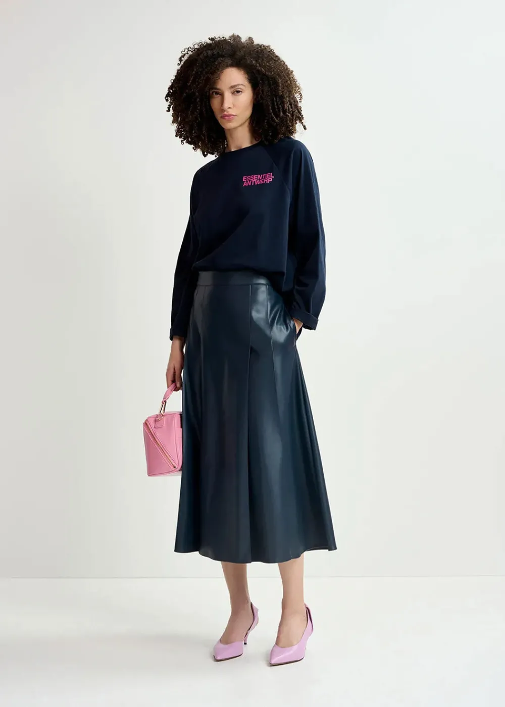 geeuw_skirt__navy_2.webp Essentiel Antwerp Geeuw Skirt - Navy | Skirts