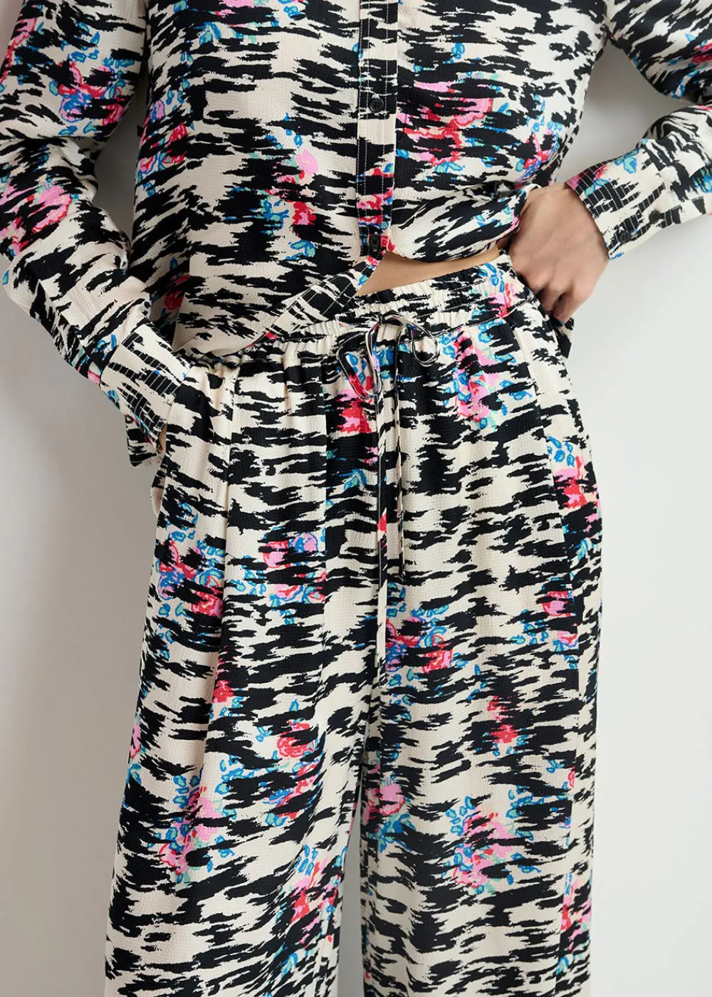 helena_pants_3.webp Essentiel Antwerp Helena Pants | Trousers
