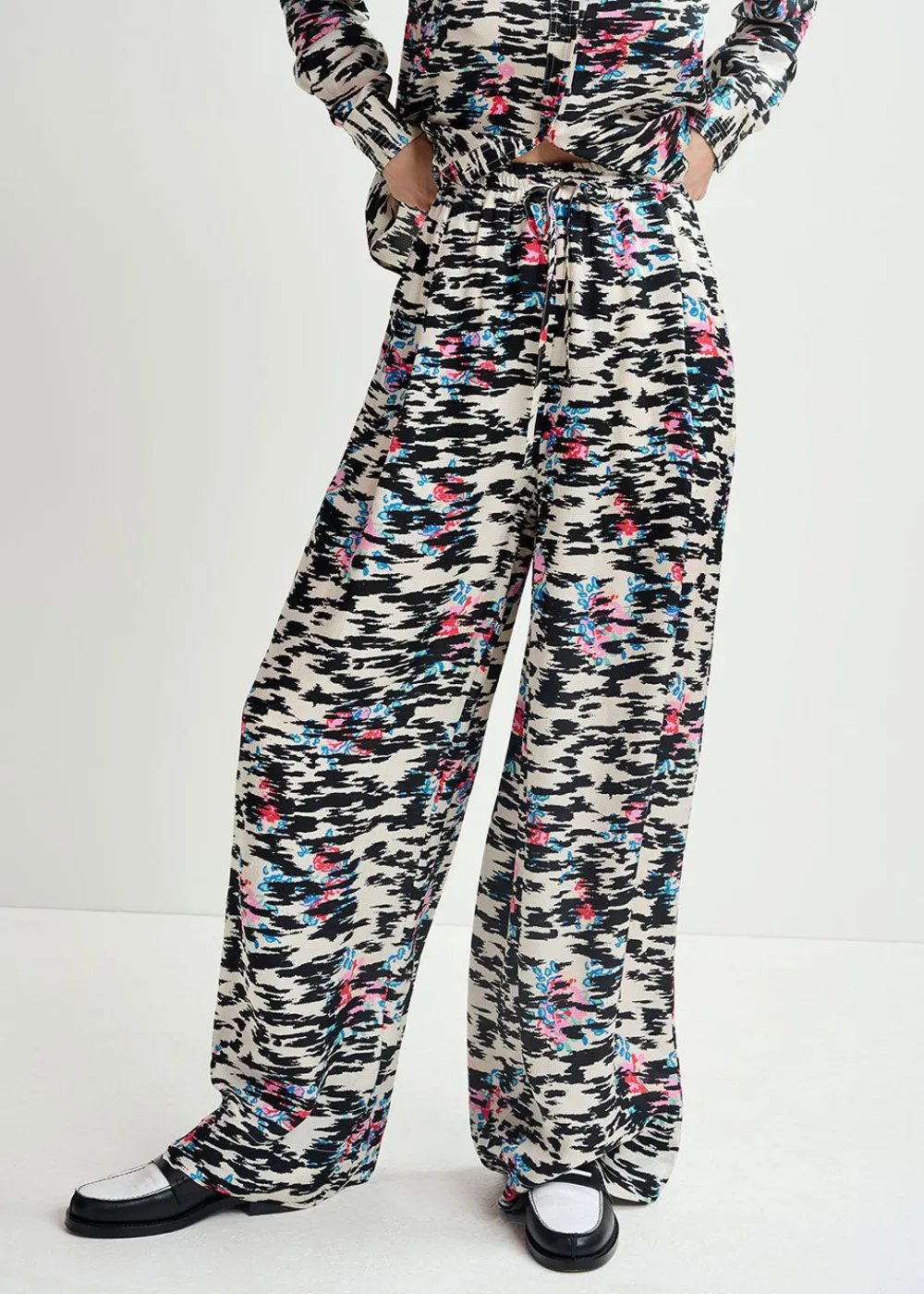 helena_pants_4.webp Essentiel Antwerp Helena Pants | Trousers