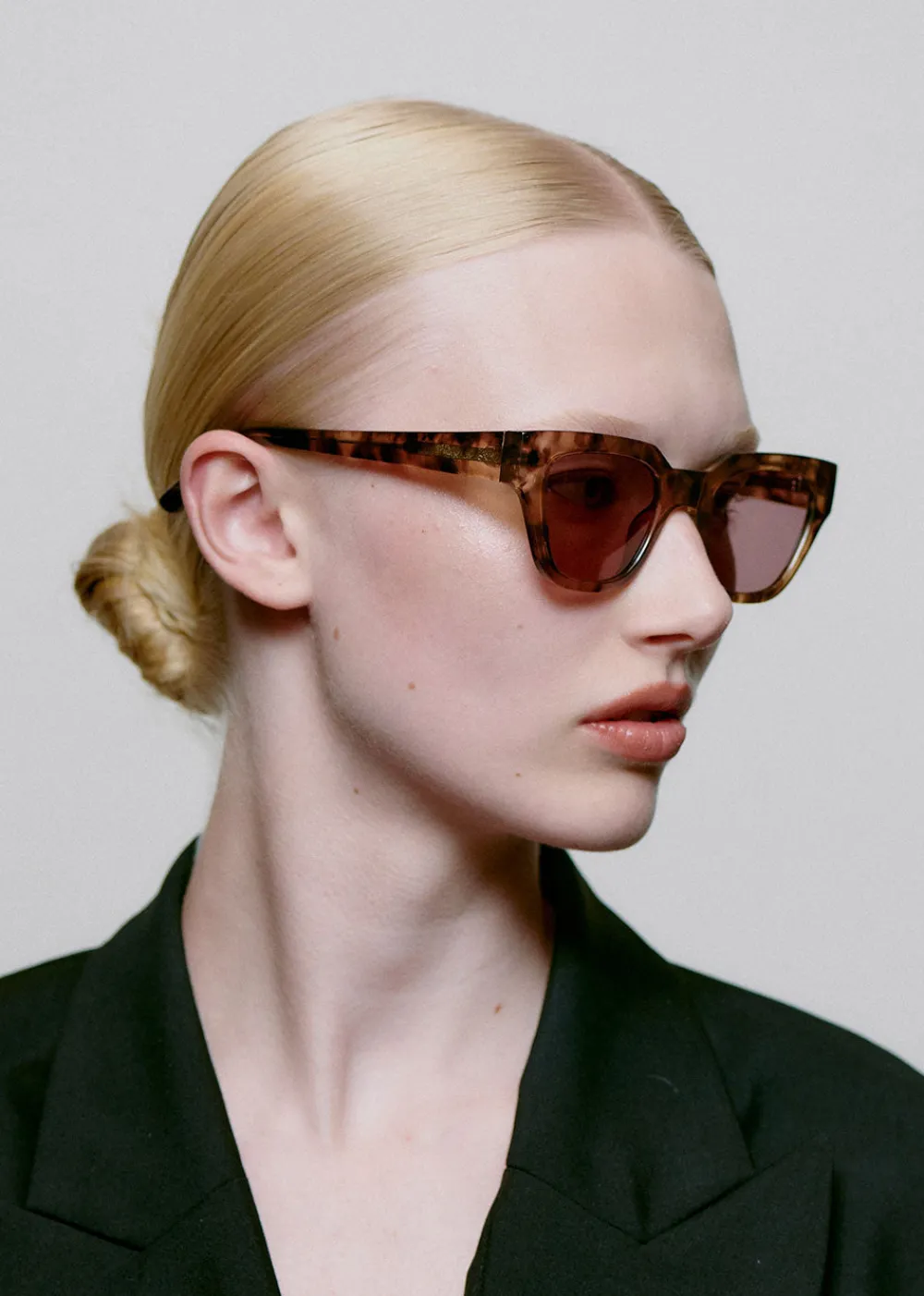 kaws_sunglasses__coquina_5.webp A. Kjaerbede Kaws Sunglasses - Coquina | Glasses