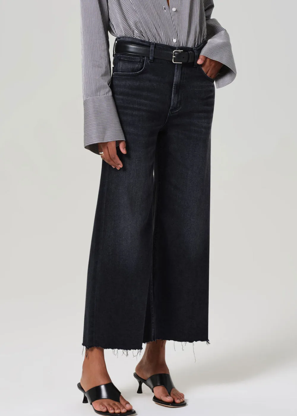 lyra_crop_jeans__medallio_4.webp Citizens of Humanity Lyra Crop Jeans - Medallion | Jeans