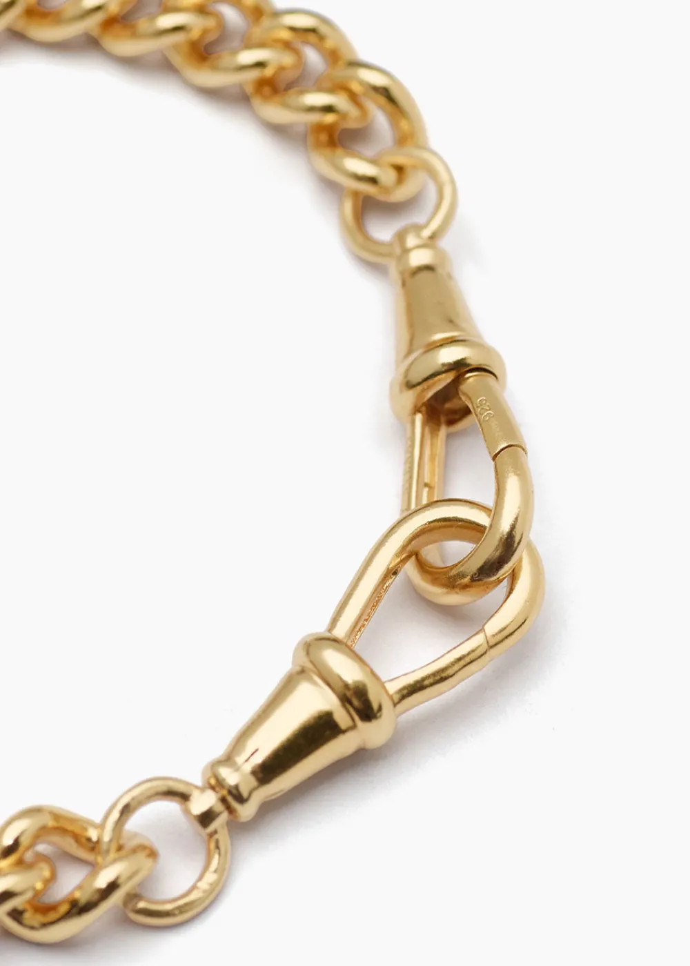 medium_gold_curb_clipt_br_3.webp Tilly Sveaas Medium Gold Curb Clipt Bracelet | Bracelets