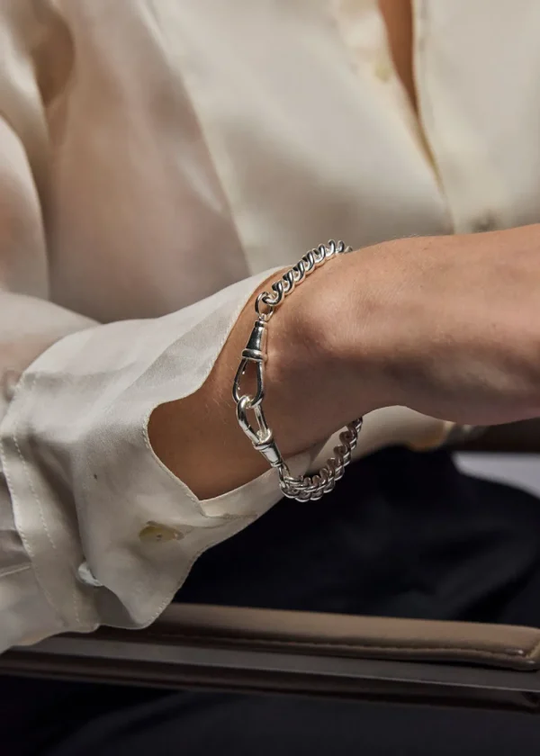 Tilly Sveaas Medium Silver Curb Clipt Bracelet | Bracelets