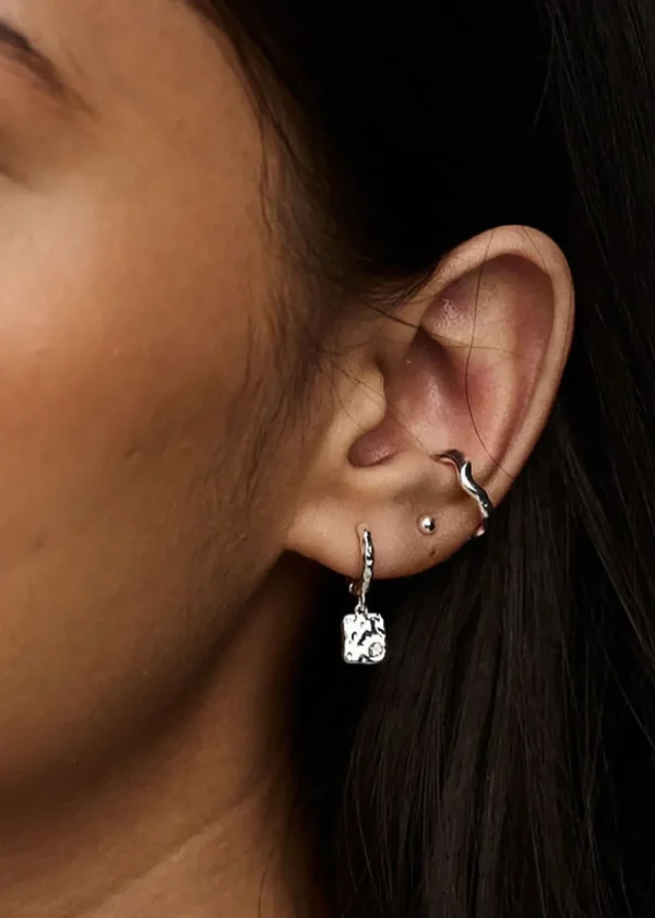 Orelia Organic Wave Ear Cuff - Silver | Earrings