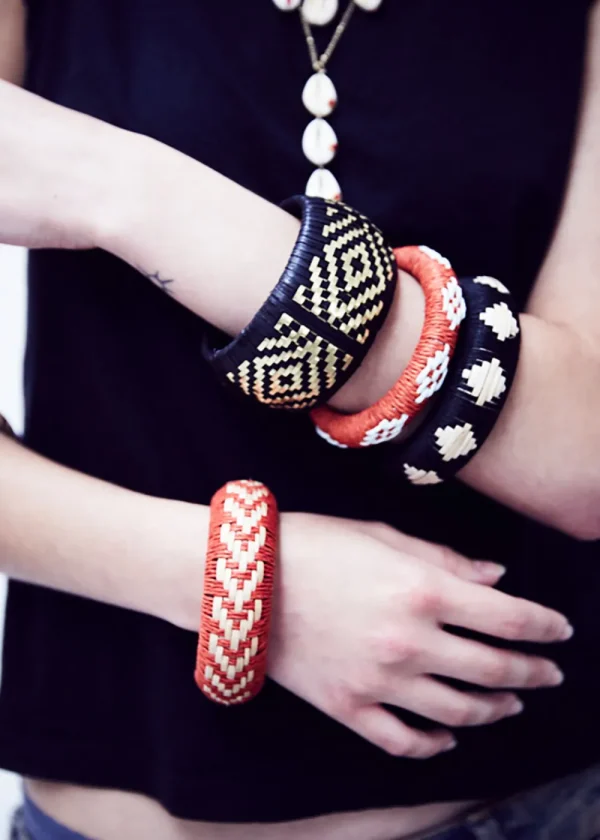 Cardomon Red and Soft Blue Fine Bangle | Bracelets