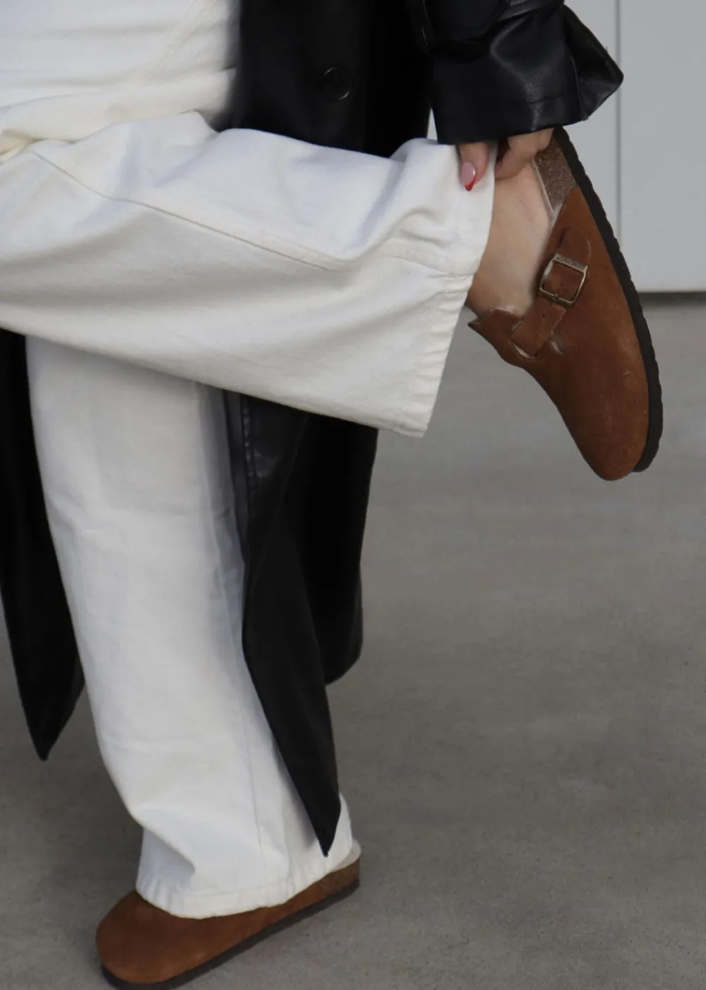 riva_velour_wool_clog__al_7.webp Genuins Riva Velour Wool Clog - Almond | Shoes