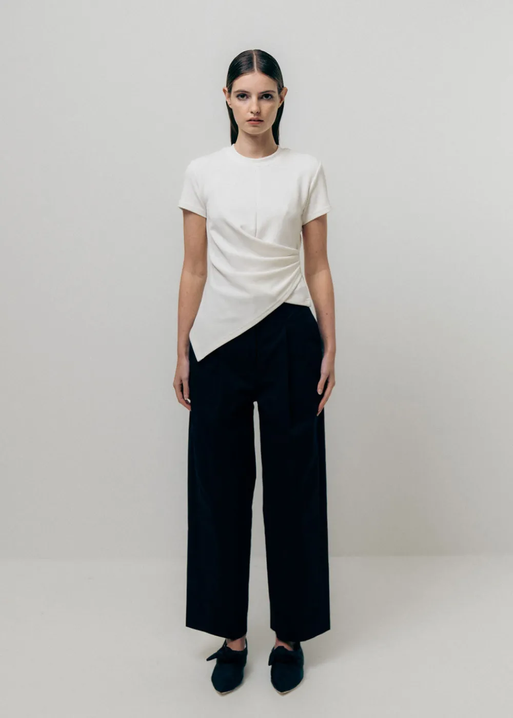 single_dart_trousers__bla_2.webp Emin and Paul Single Dart Trousers - Black | Trousers