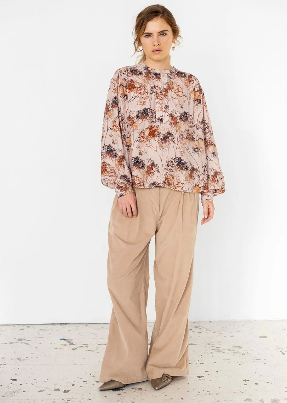 tailor_pants__sand_0.webp Project AJ117 Tailor Pants - Sand | Trousers